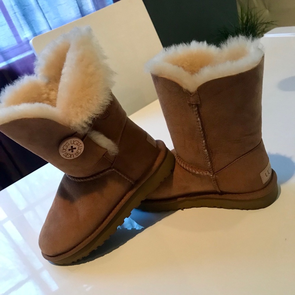 Women’s UGG Ankle Boots 💕